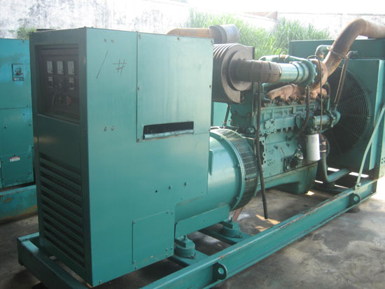 登封租赁发电机- 发电机碳刷磨损的原因是什么